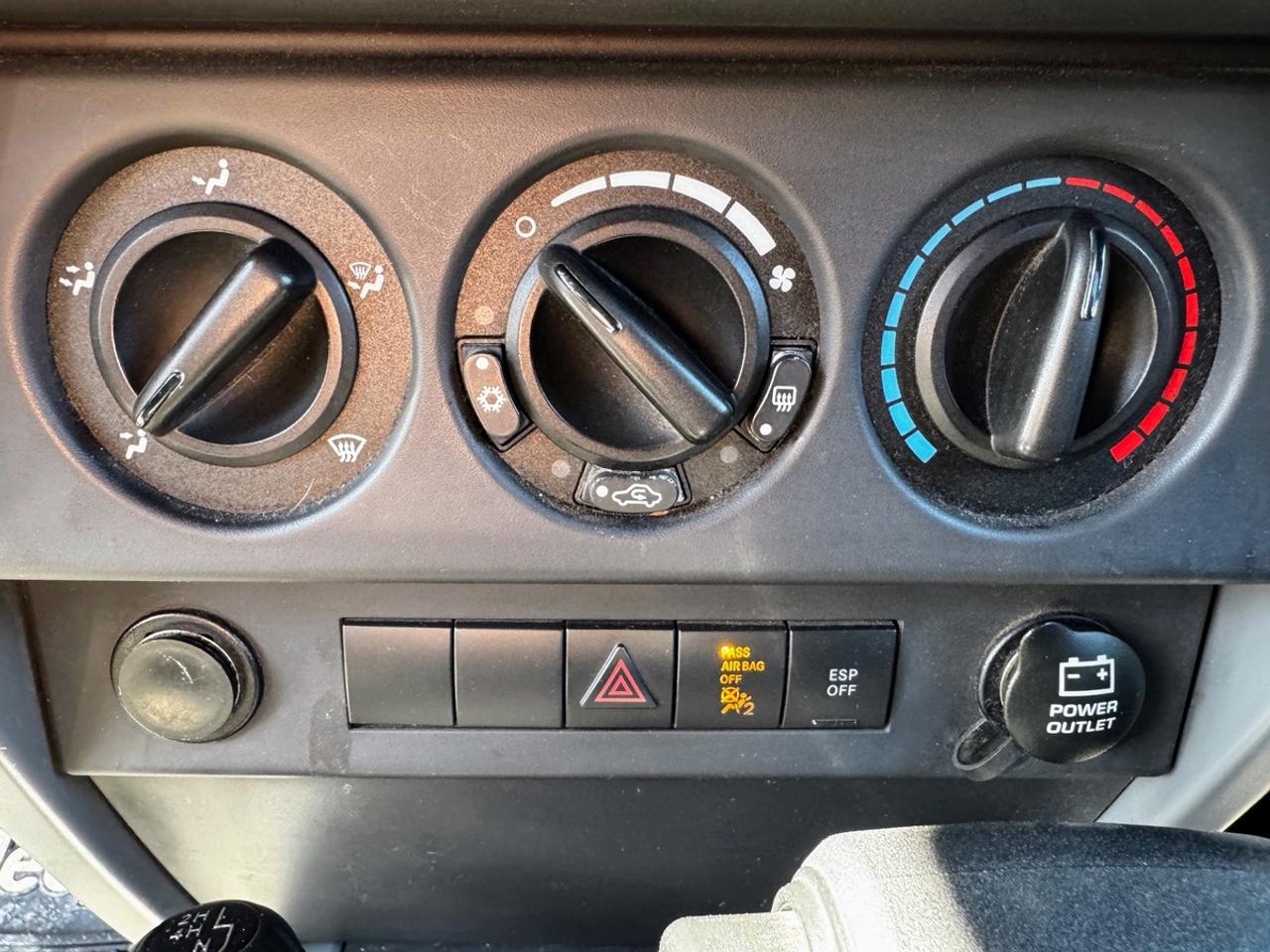 2007 Jeep Wrangler Sahara Photo