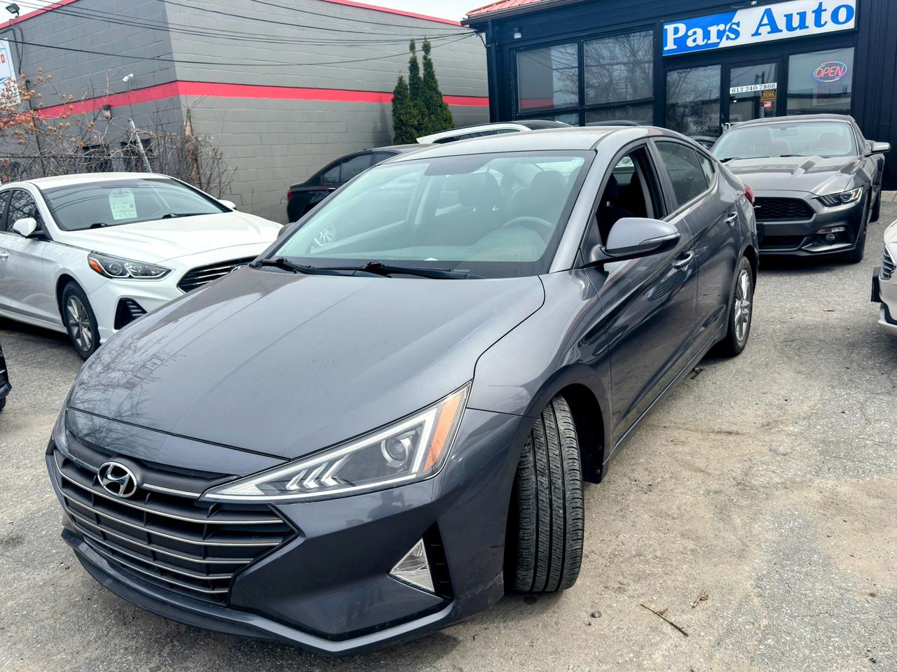 2019 Hyundai Elantra Limited Photo0