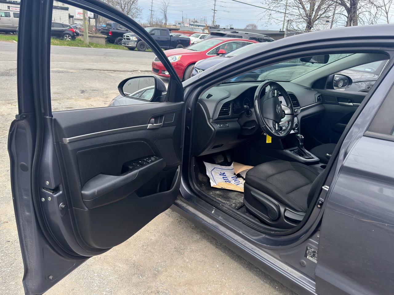 2019 Hyundai Elantra Limited Photo