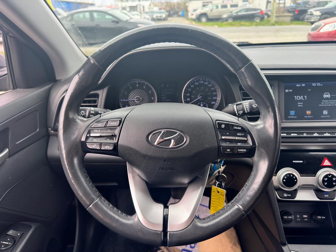2019 Hyundai Elantra Limited Photo