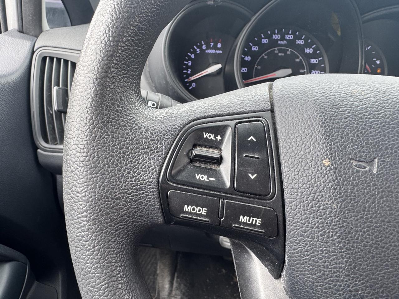 2014 Kia Rio LX Photo