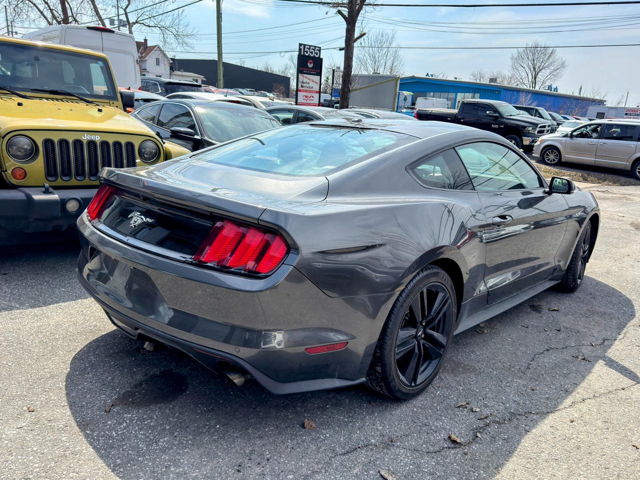 2015 Ford Mustang  Photo