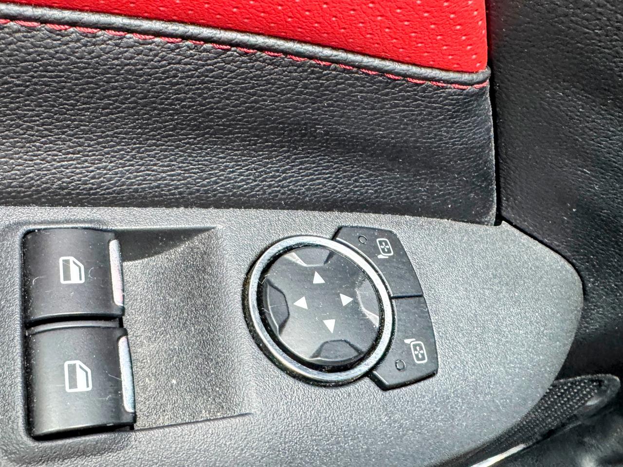 2015 Ford Mustang  Photo