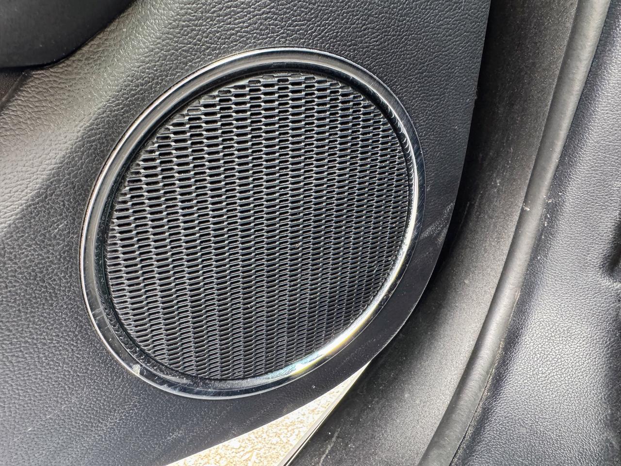 2015 Ford Mustang  Photo