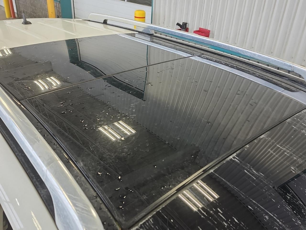 2010 Mercedes-Benz GLK-Class GLK350 Photo