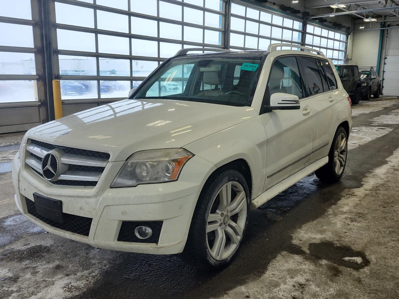 2010 Mercedes-Benz GLK-Class GLK350 Photo