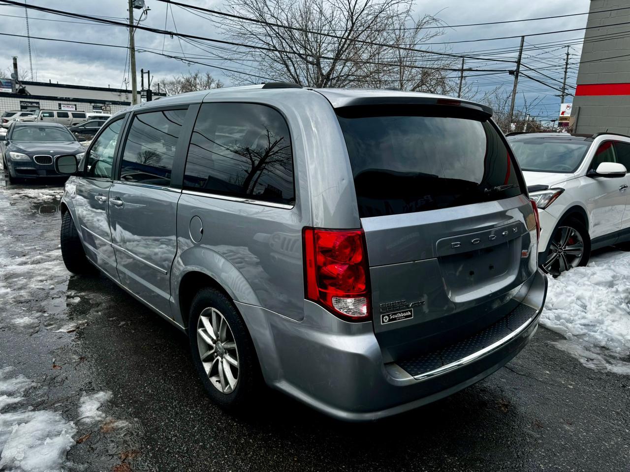 2014 Dodge Grand Caravan SE Photo