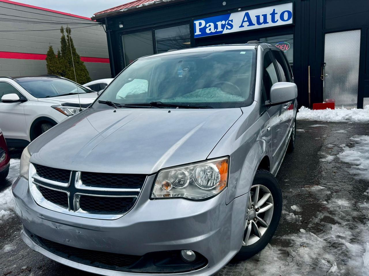 2014 Dodge Grand Caravan SE Photo