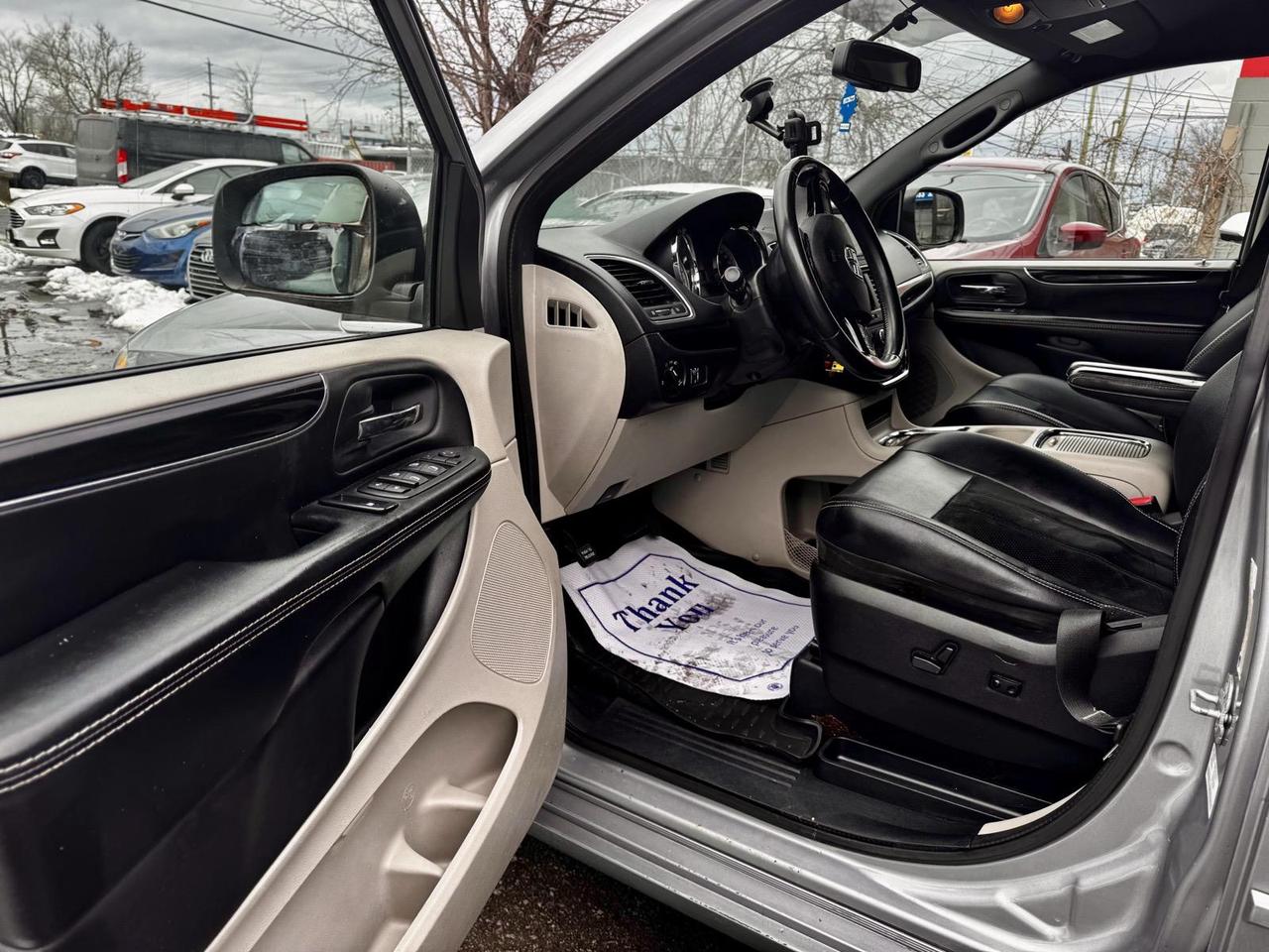 2014 Dodge Grand Caravan SE Photo