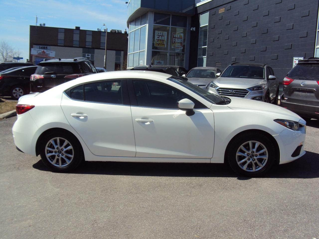 2014 Mazda MAZDA3 GS-SKY Photo