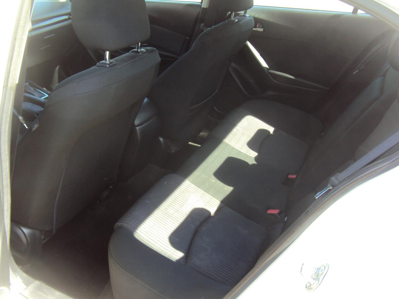 2014 Mazda MAZDA3 GS-SKY Photo