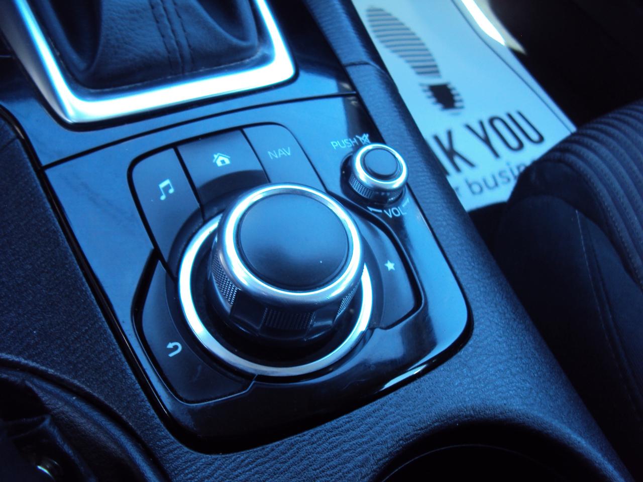 2014 Mazda MAZDA3 GS-SKY Photo