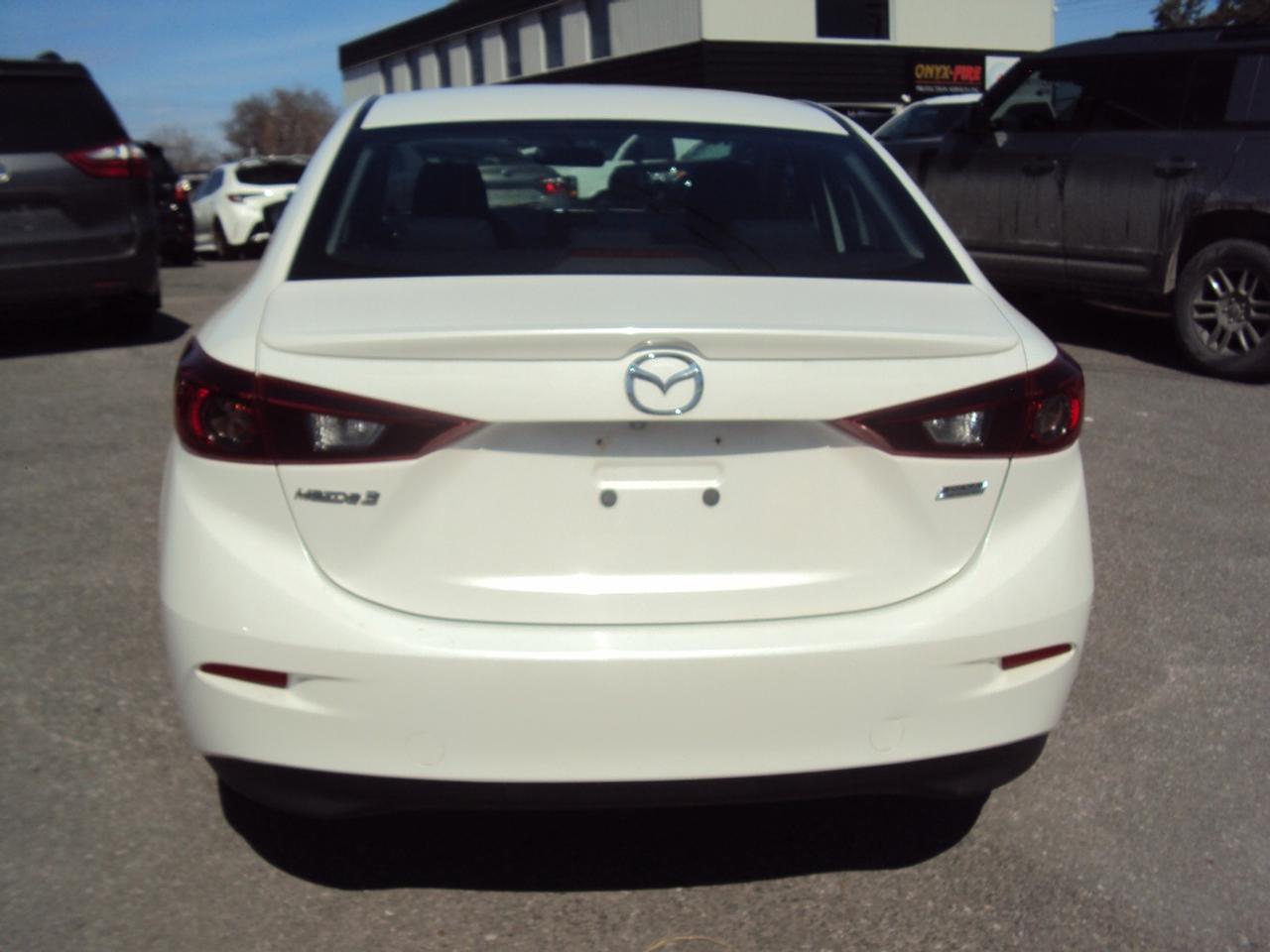 2014 Mazda MAZDA3 GS-SKY Photo