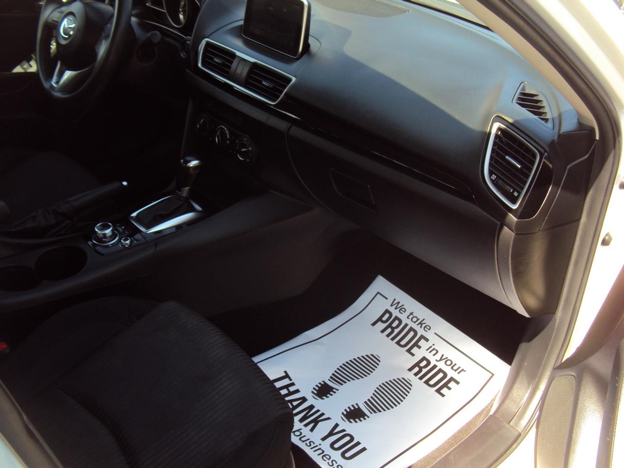 2014 Mazda MAZDA3 GS-SKY Photo