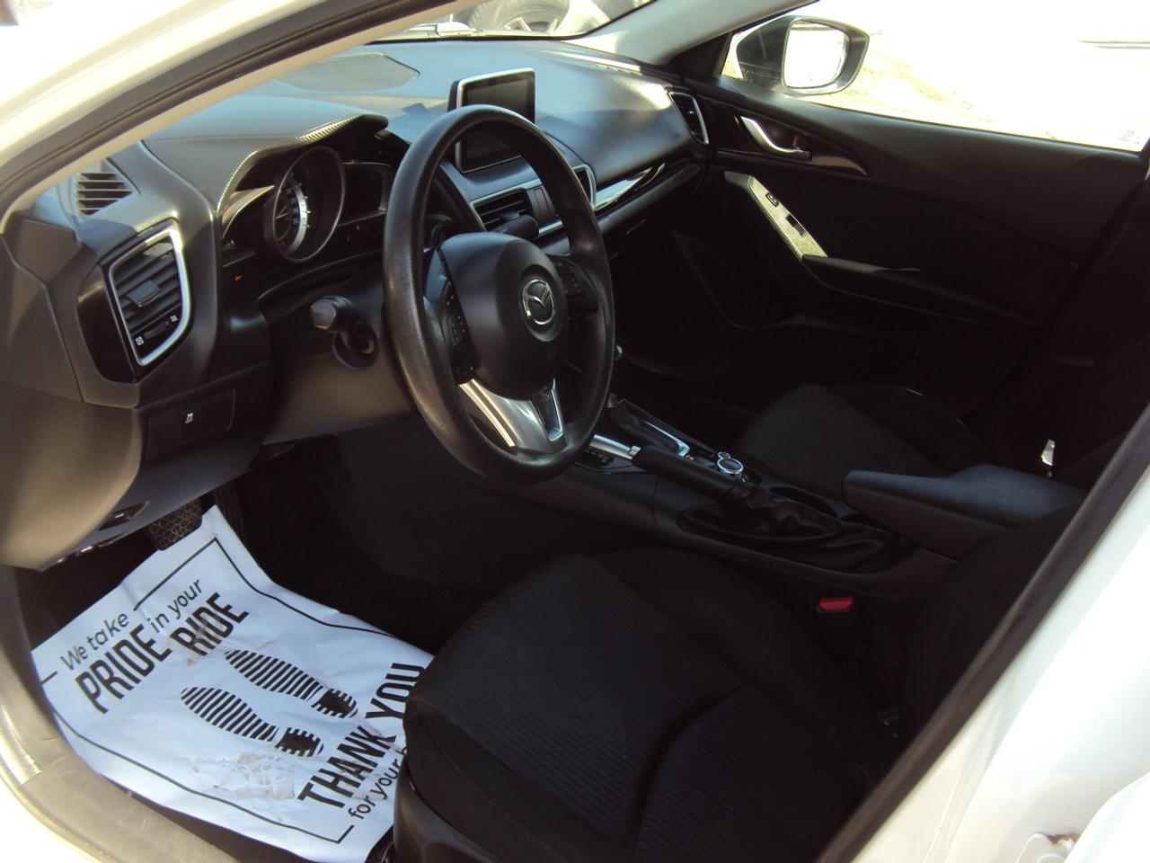 2014 Mazda MAZDA3 GS-SKY Photo