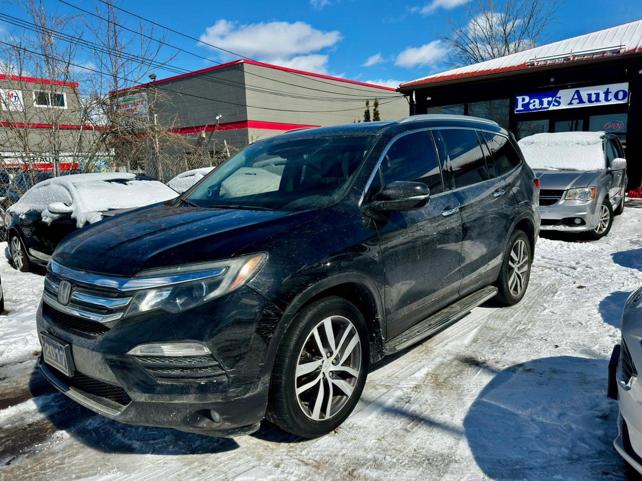 2017 Honda Pilot Touring Photo