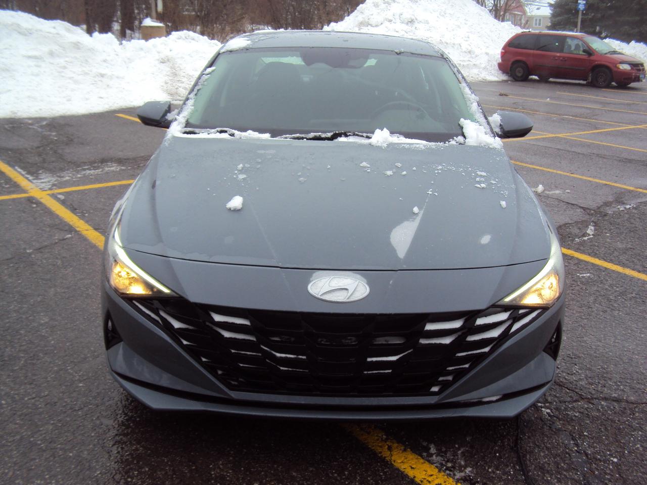 2021 Hyundai Elantra Preferred Photo