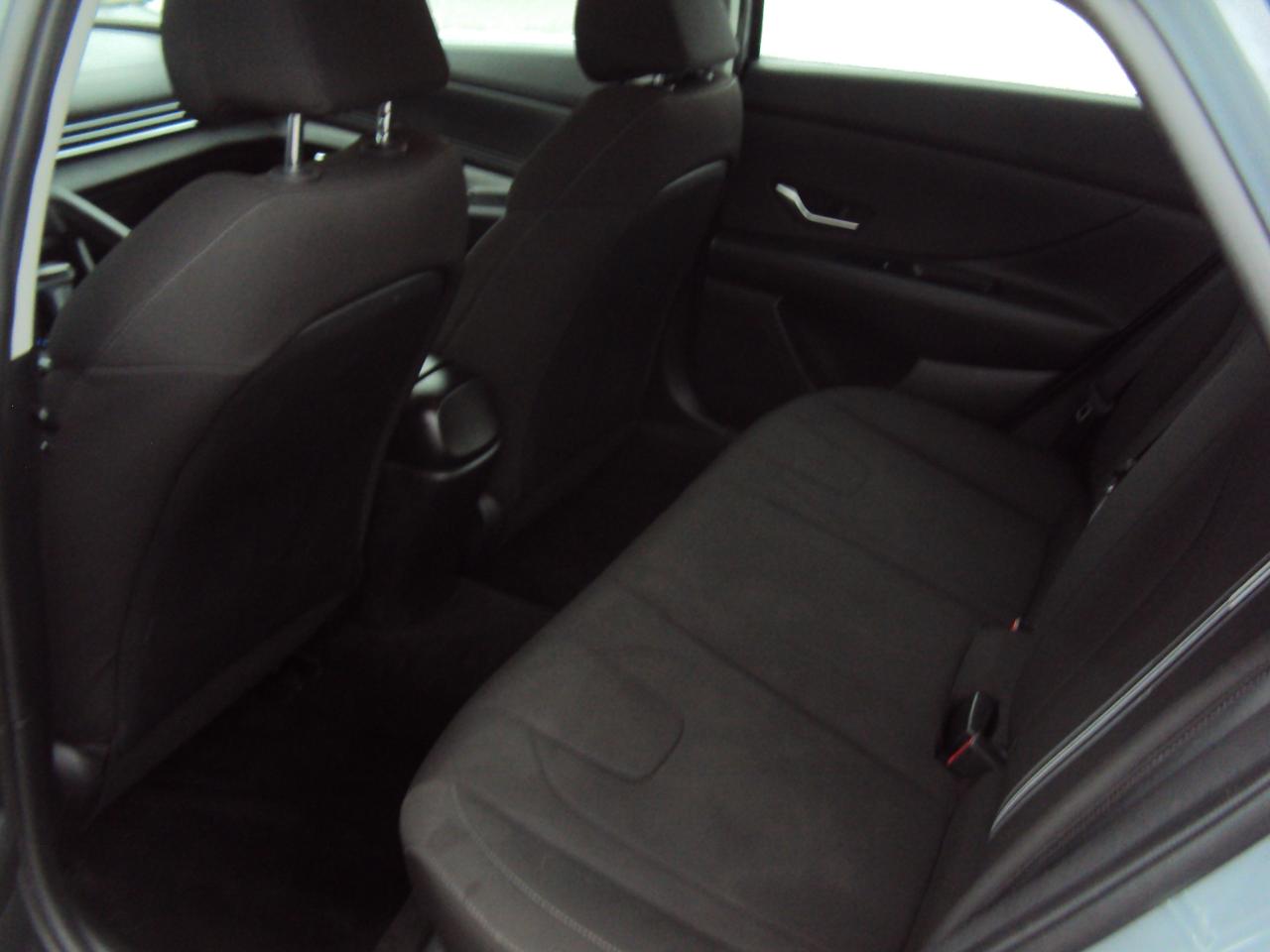 2021 Hyundai Elantra Preferred Photo