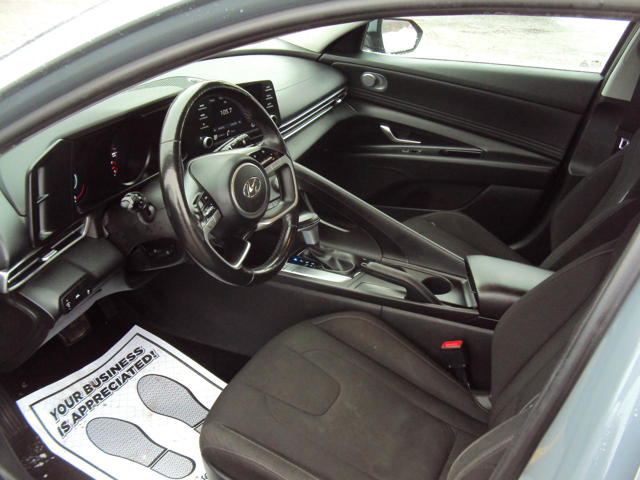 2021 Hyundai Elantra Preferred Photo