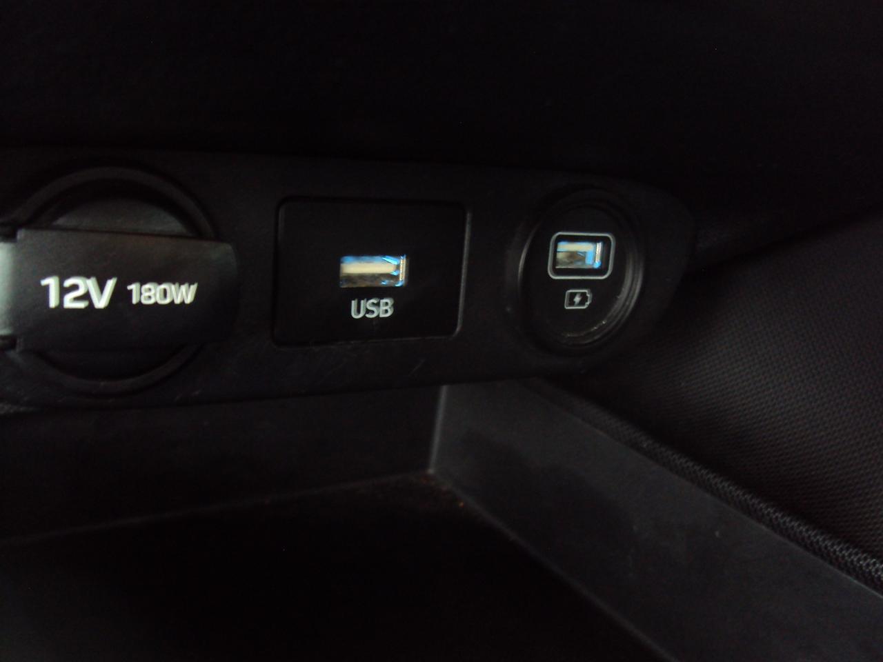 2021 Hyundai Elantra Preferred Photo