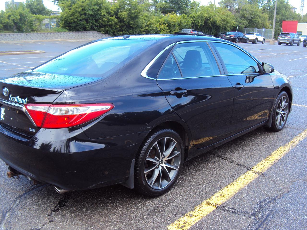 2016 Toyota Camry XSE Photo