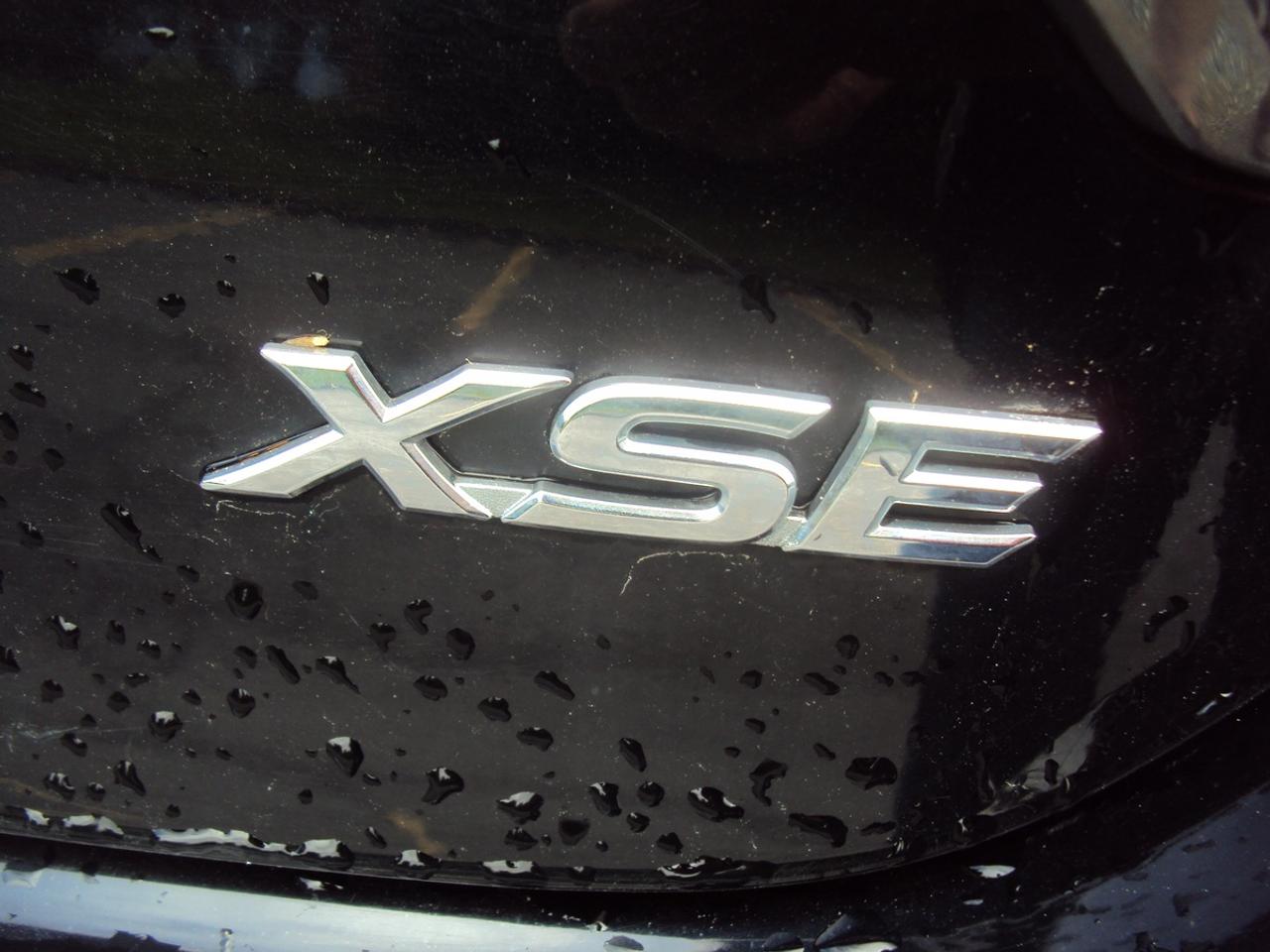 2016 Toyota Camry XSE Photo