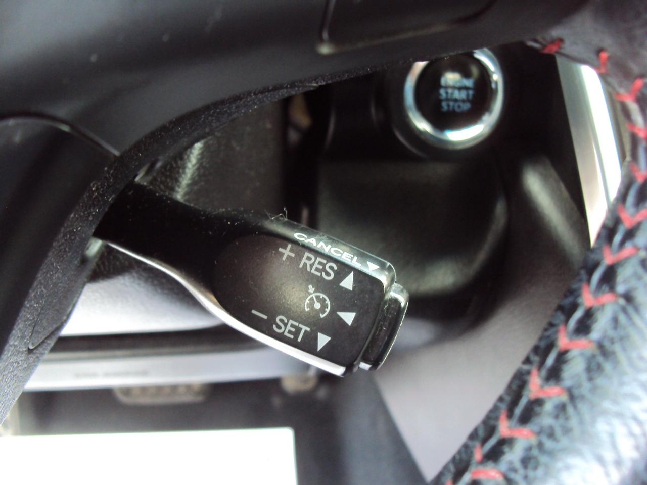 2016 Toyota Camry XSE Photo