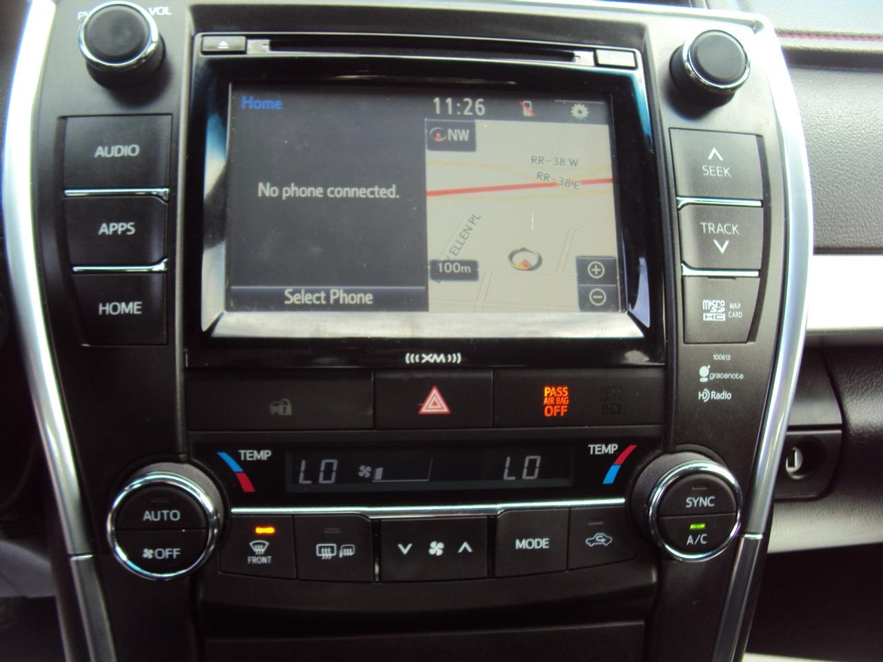 2016 Toyota Camry XSE Photo