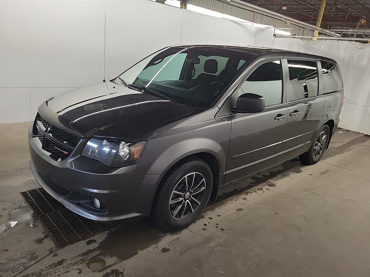 2017 Dodge Grand Caravan SXT Photo