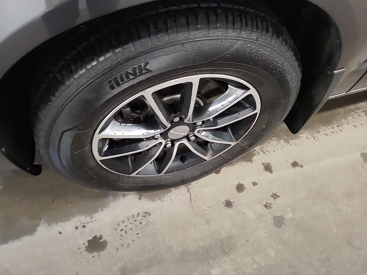 2017 Dodge Grand Caravan SXT Photo