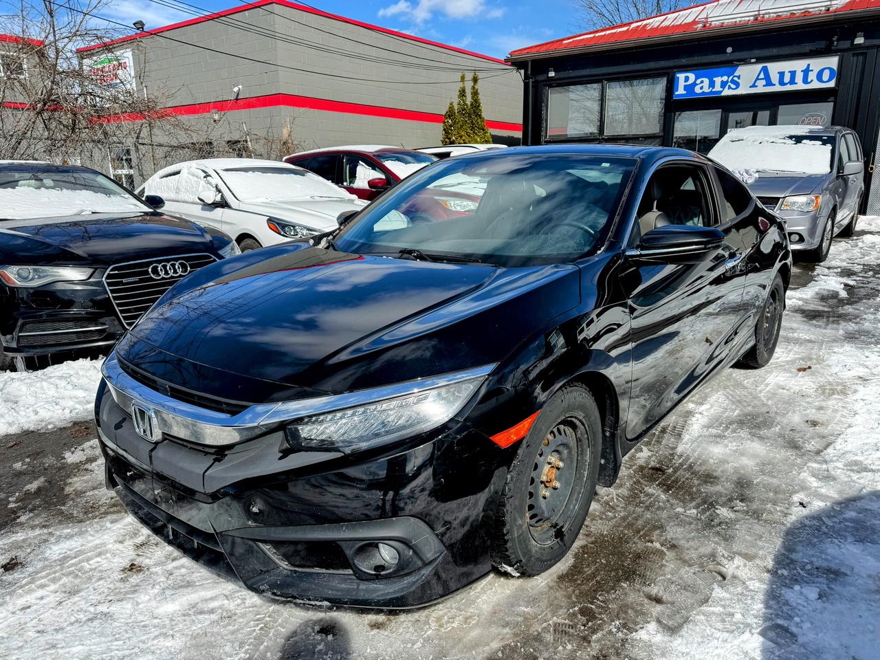 2017 Honda Civic Touring Photo