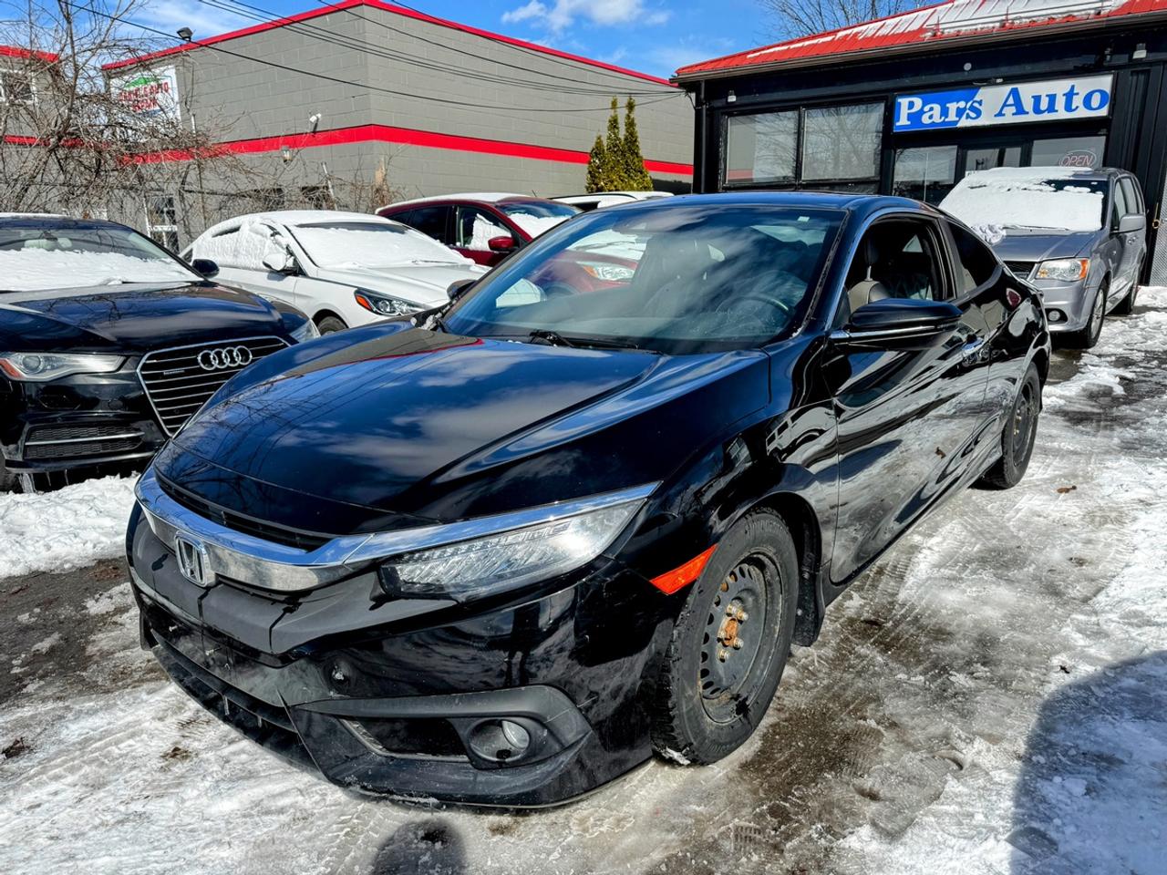 2017 Honda Civic Touring Photo0