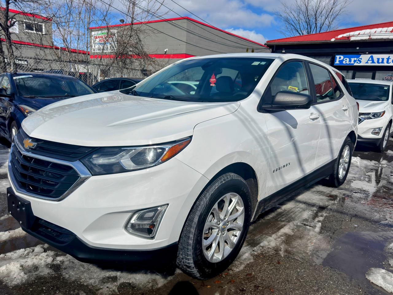 2021 Chevrolet Equinox LS Photo