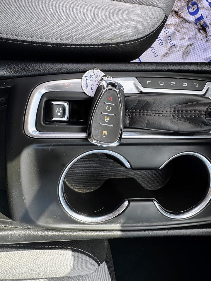 2021 Chevrolet Equinox LS Photo
