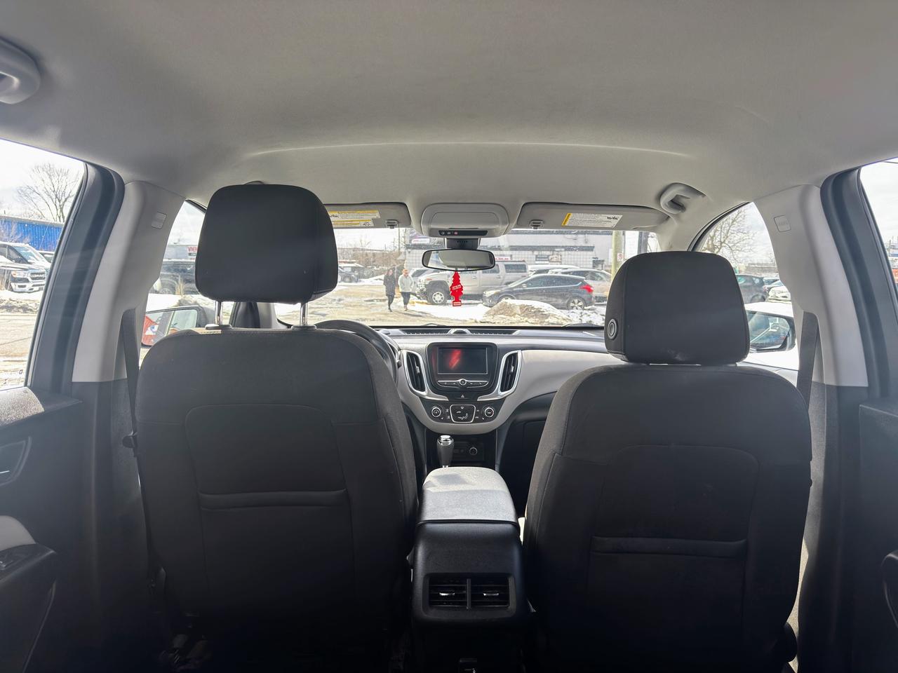 2021 Chevrolet Equinox LS Photo