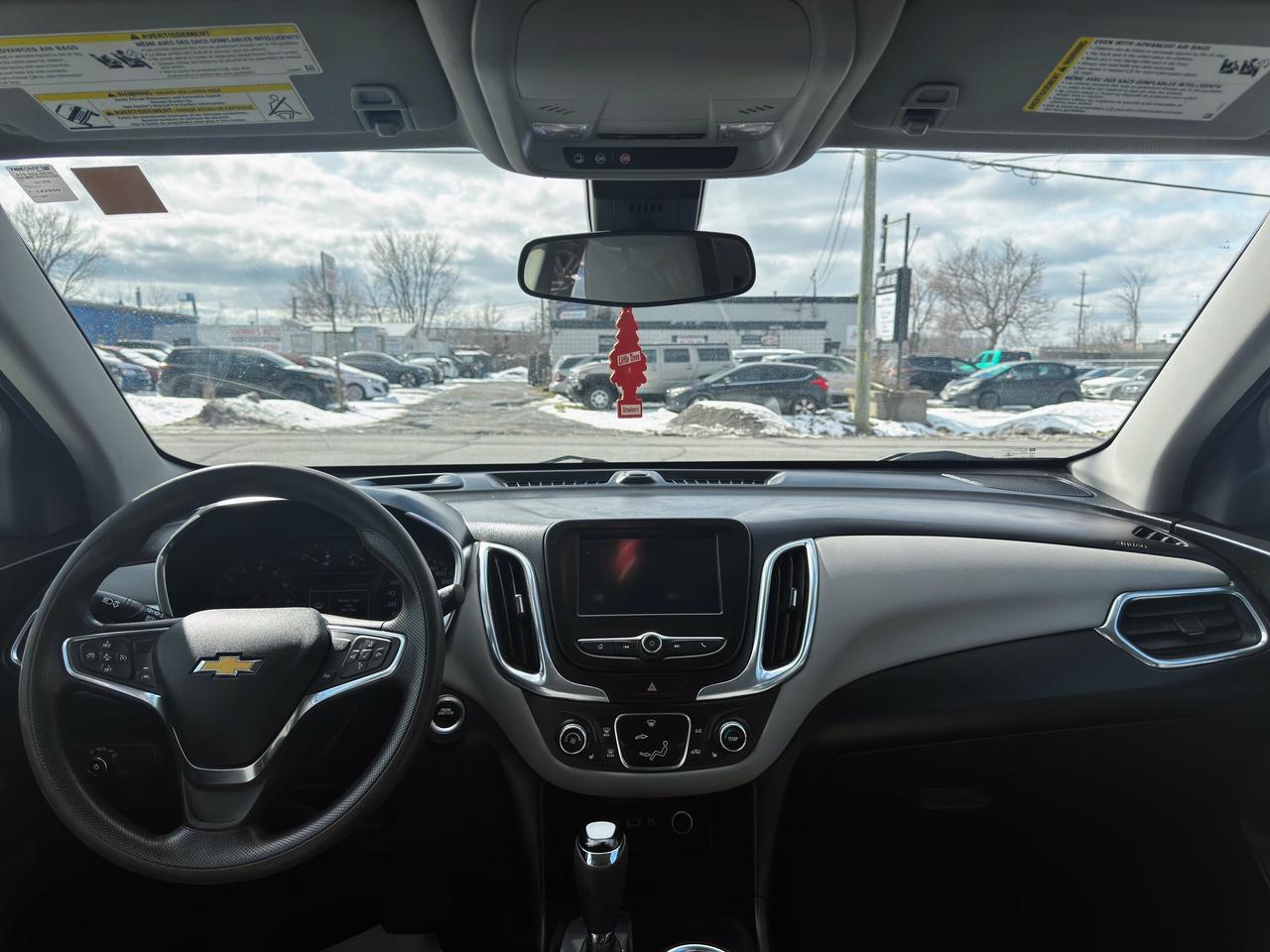 2021 Chevrolet Equinox LS Photo