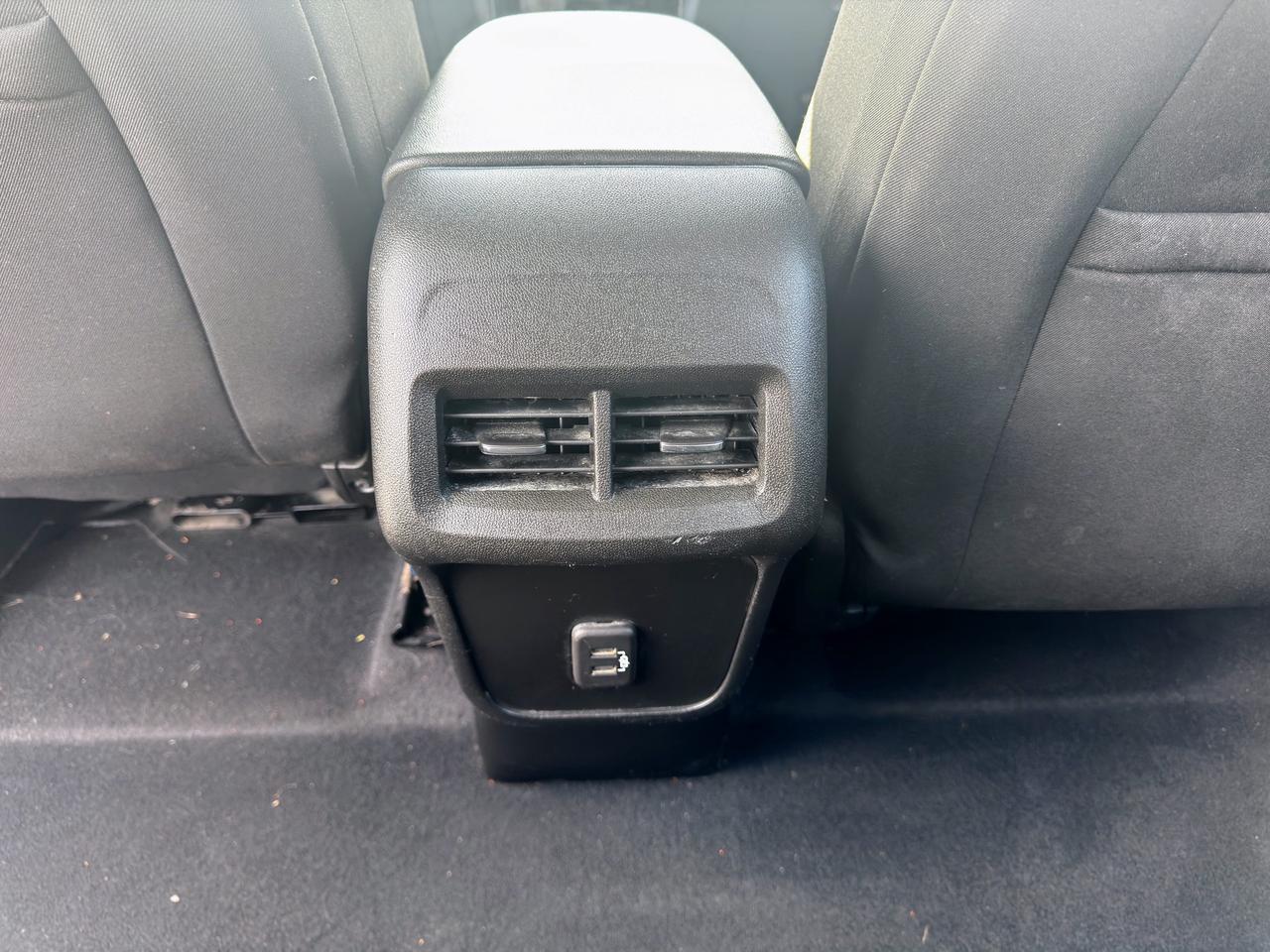 2021 Chevrolet Equinox LS Photo