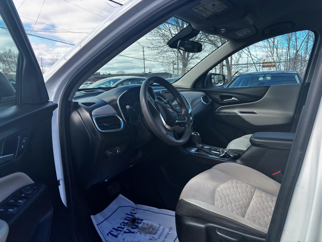 2021 Chevrolet Equinox LS Photo