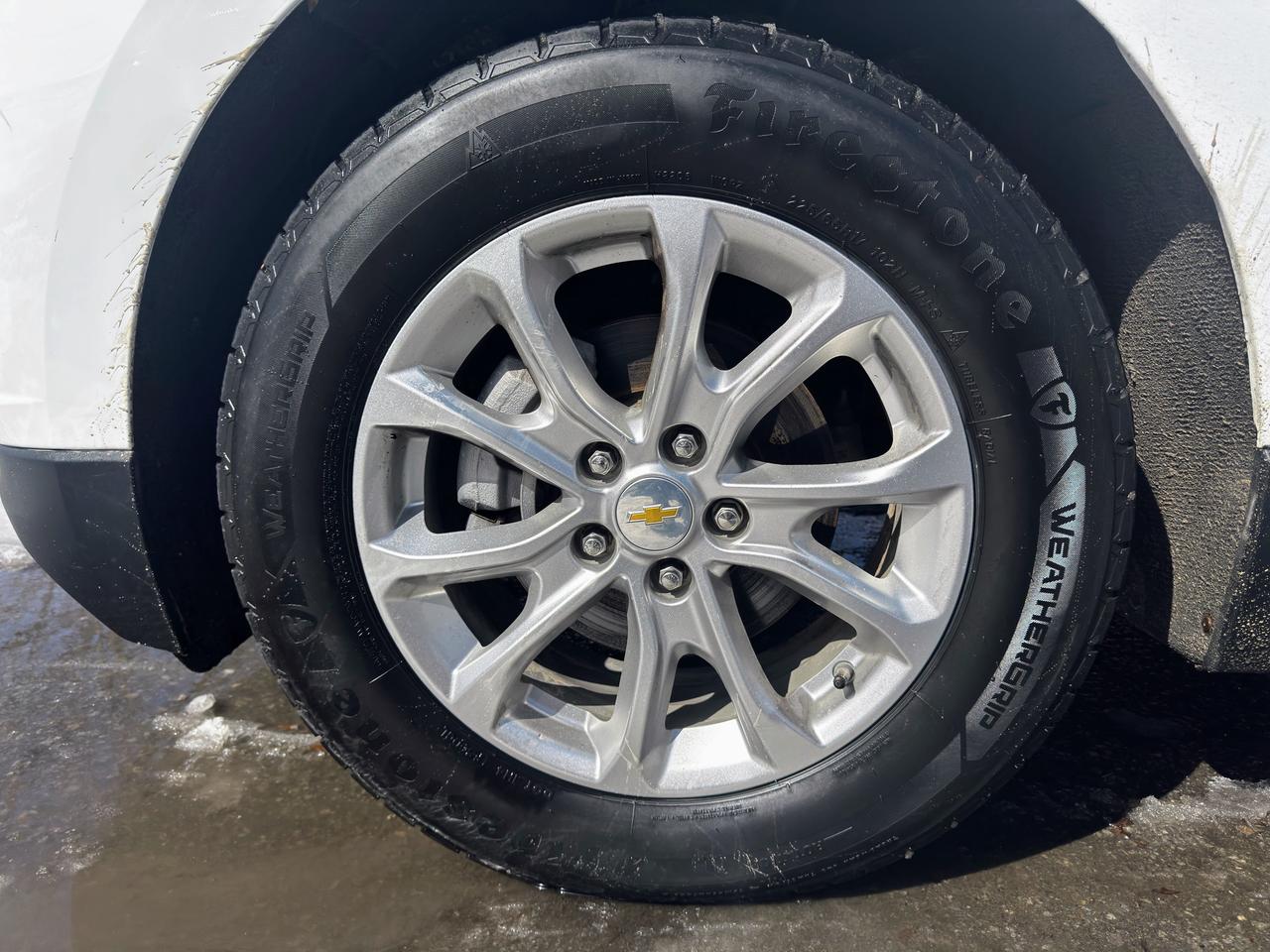 2021 Chevrolet Equinox LS Photo