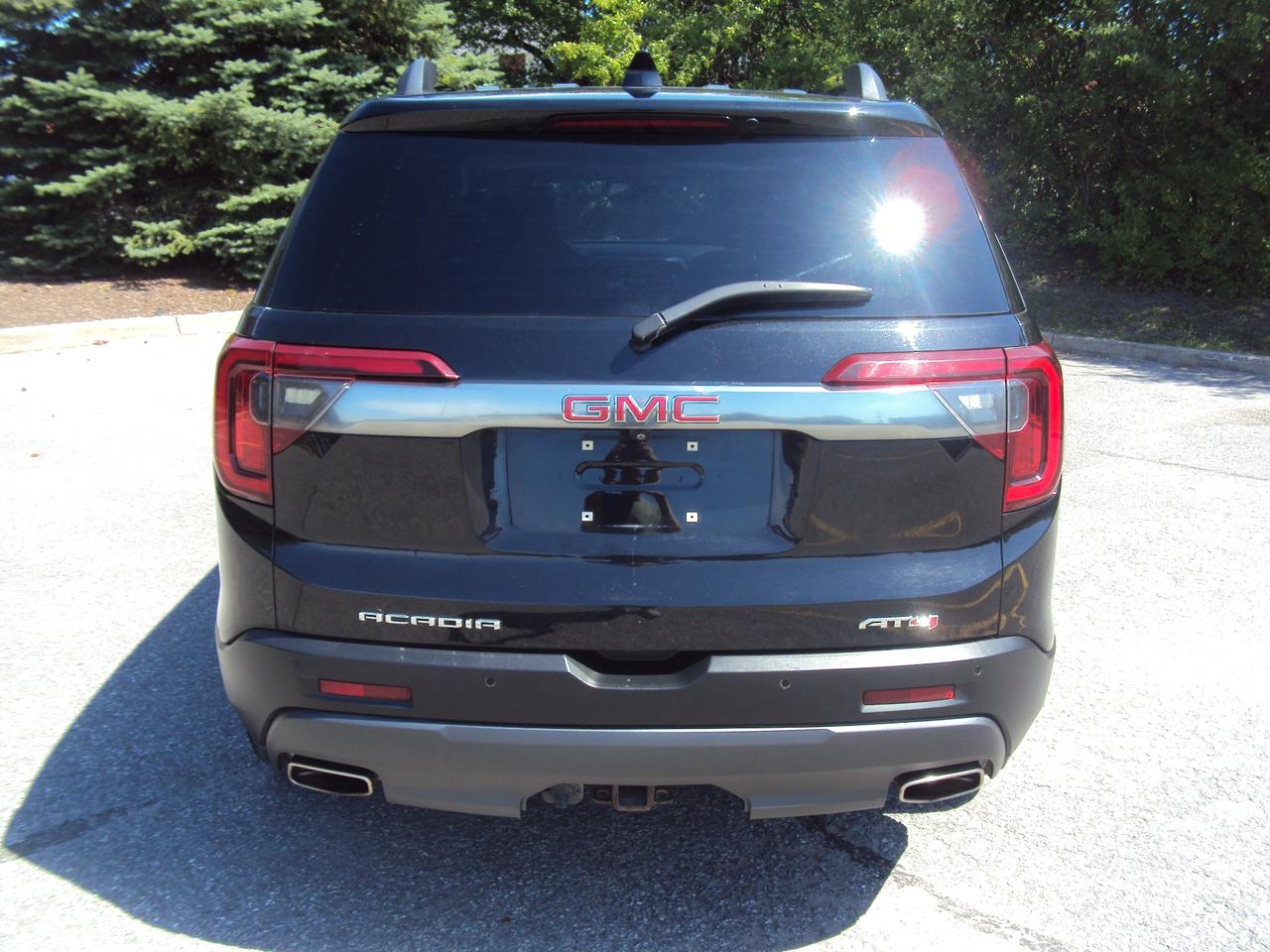 2020 GMC Acadia AT4 Photo