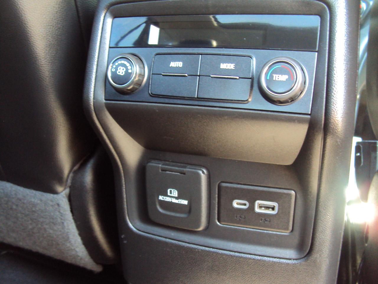 2020 GMC Acadia AT4 Photo