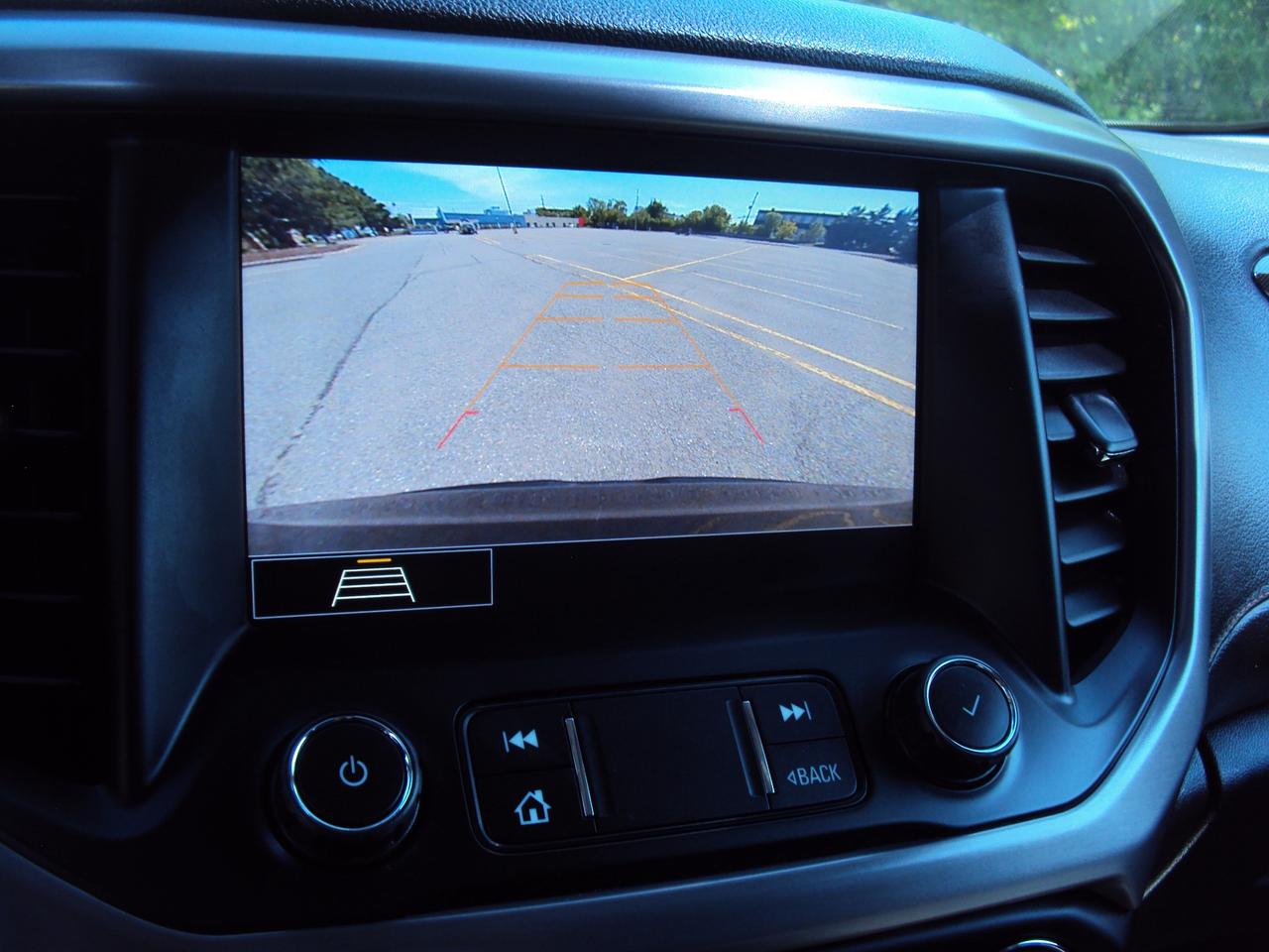 2020 GMC Acadia AT4 Photo