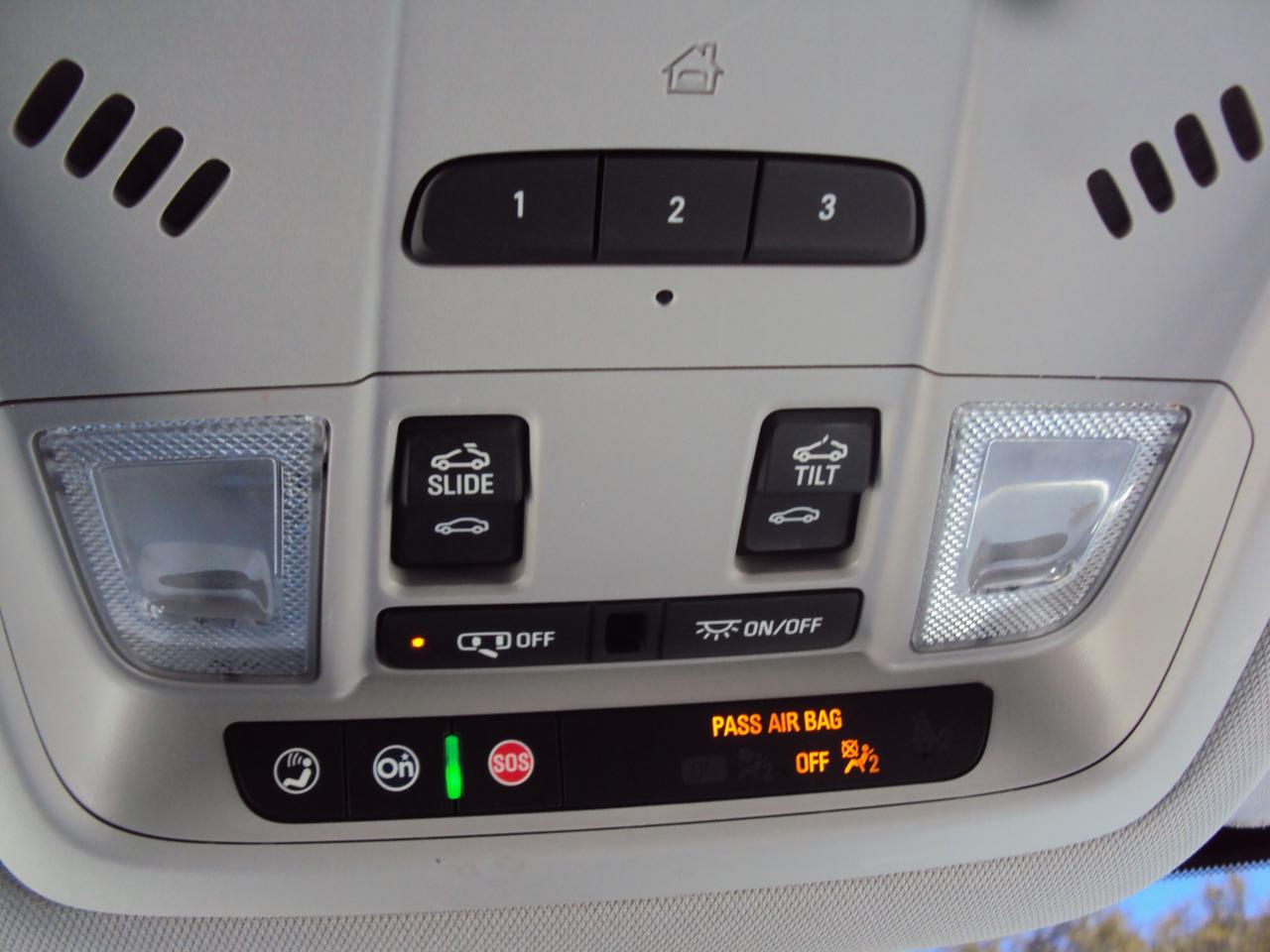 2020 GMC Acadia AT4 Photo