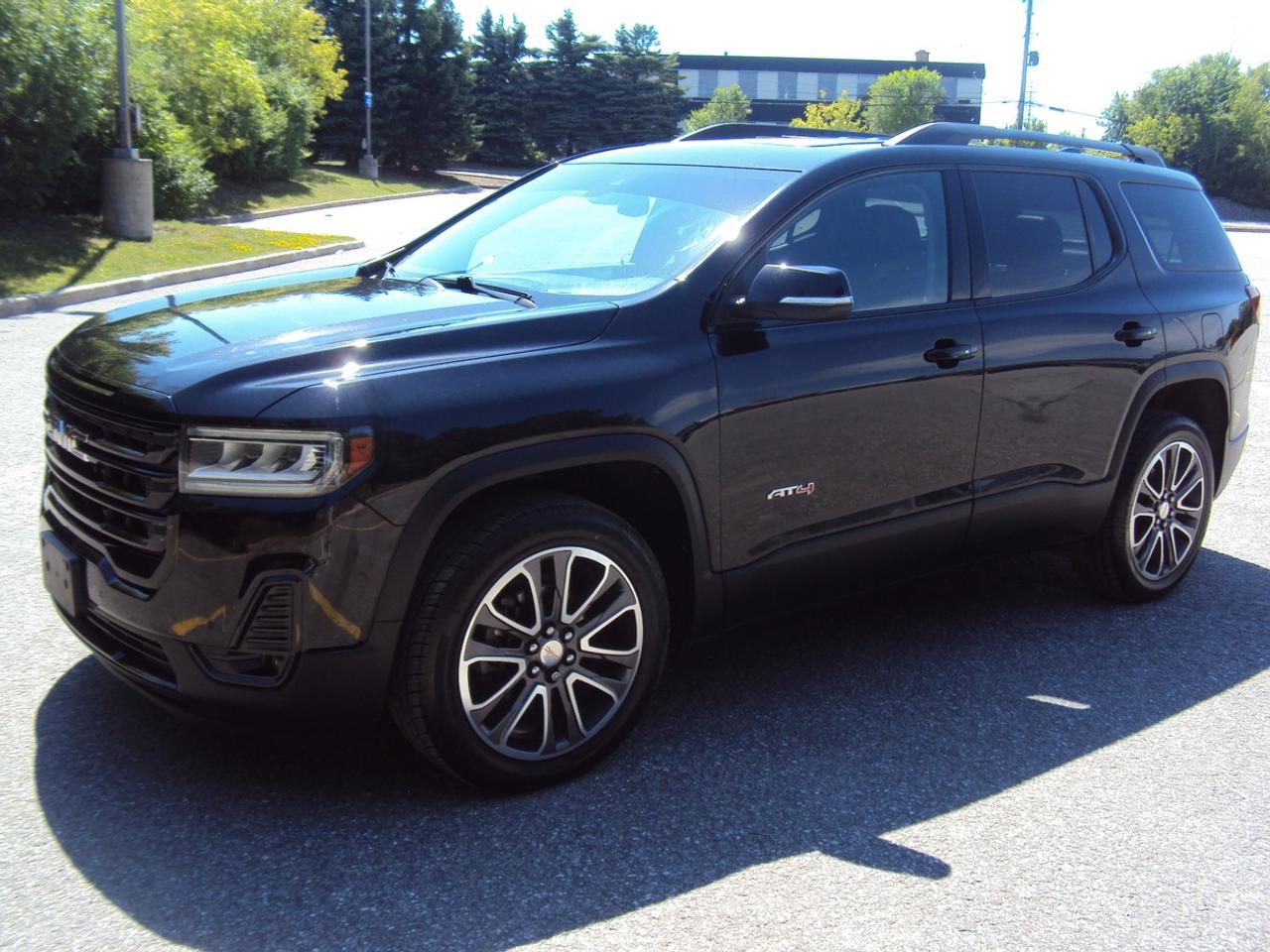 2020 GMC Acadia AT4 Photo2