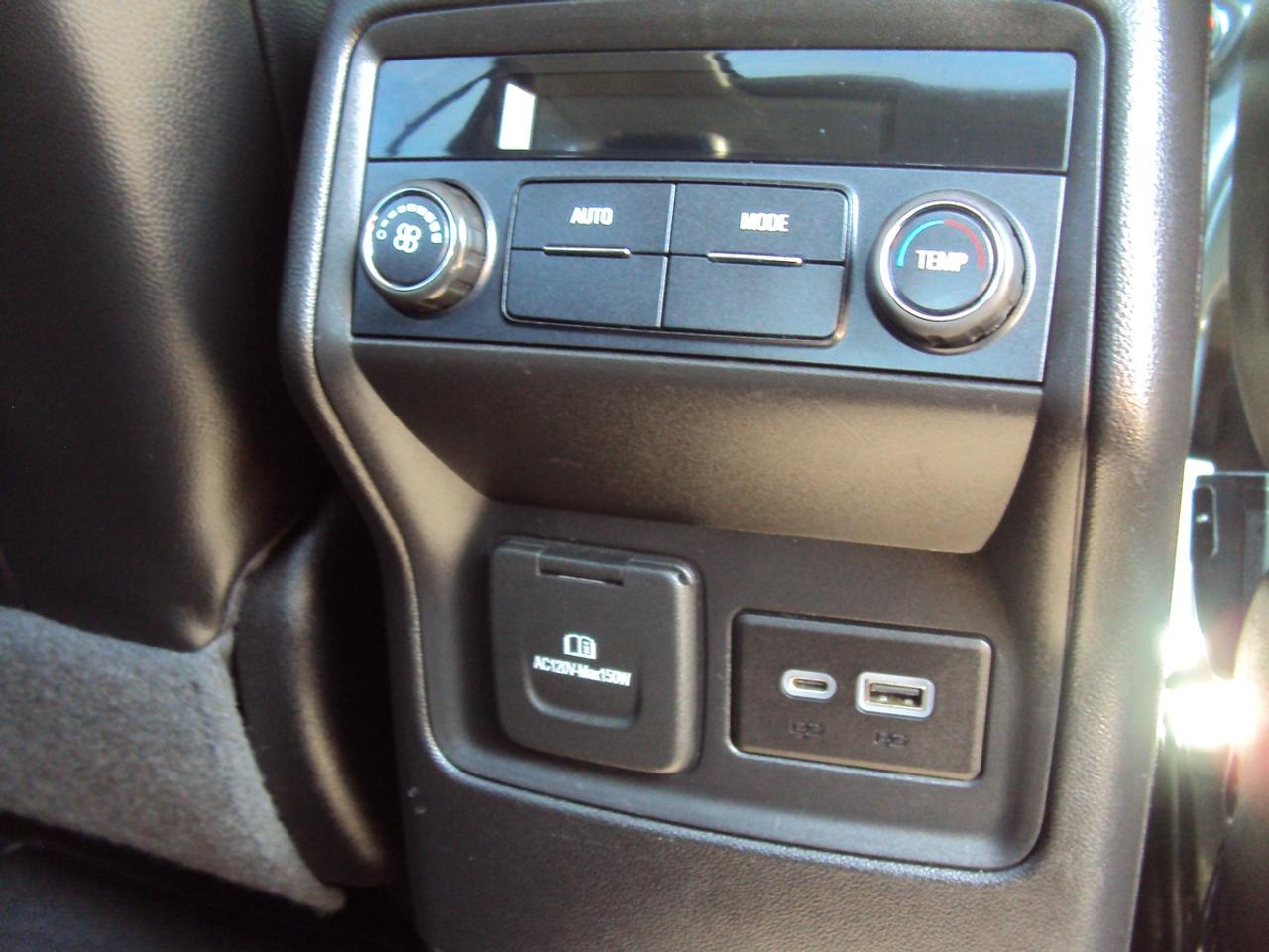 2020 GMC Acadia AT4 Photo