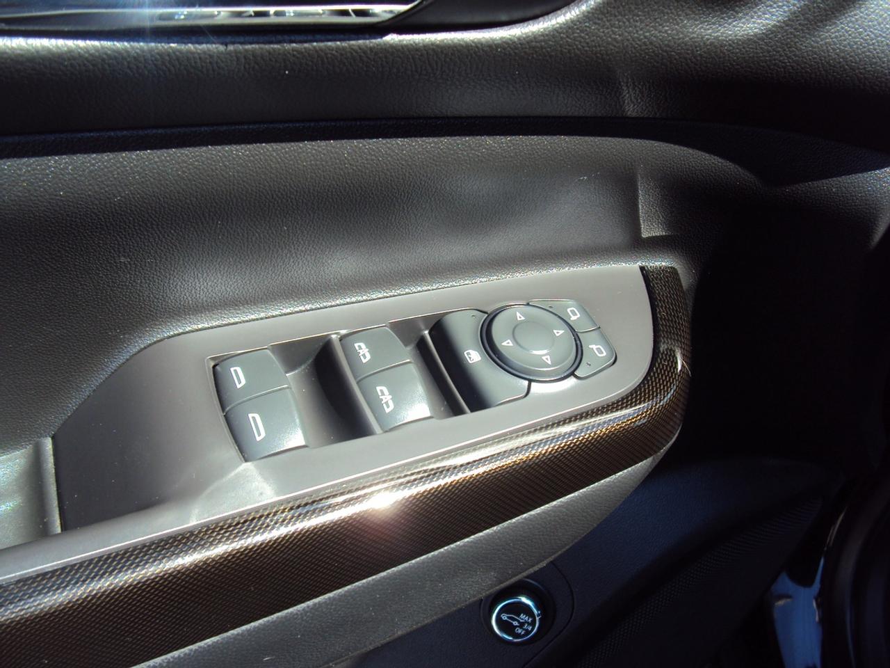 2020 GMC Acadia AT4 Photo