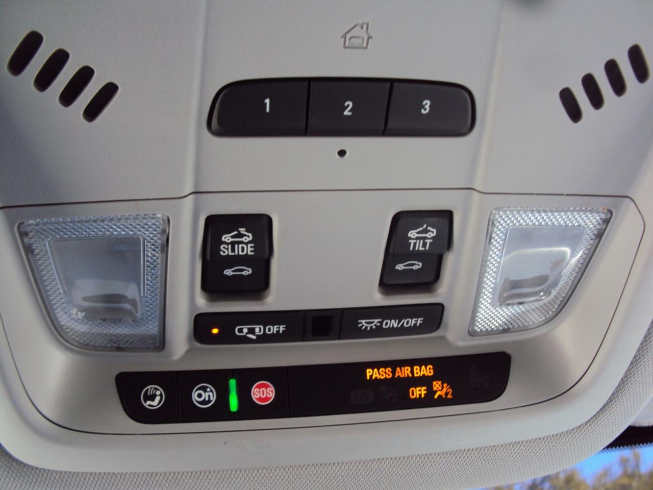 2020 GMC Acadia AT4 Photo