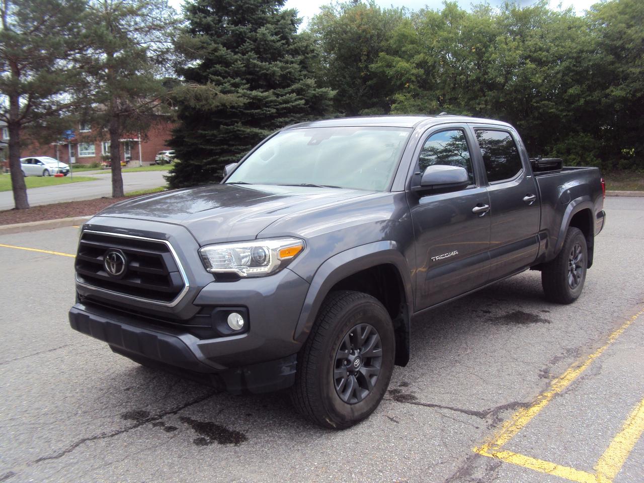 2022 Toyota Tacoma SR5 Super Photo