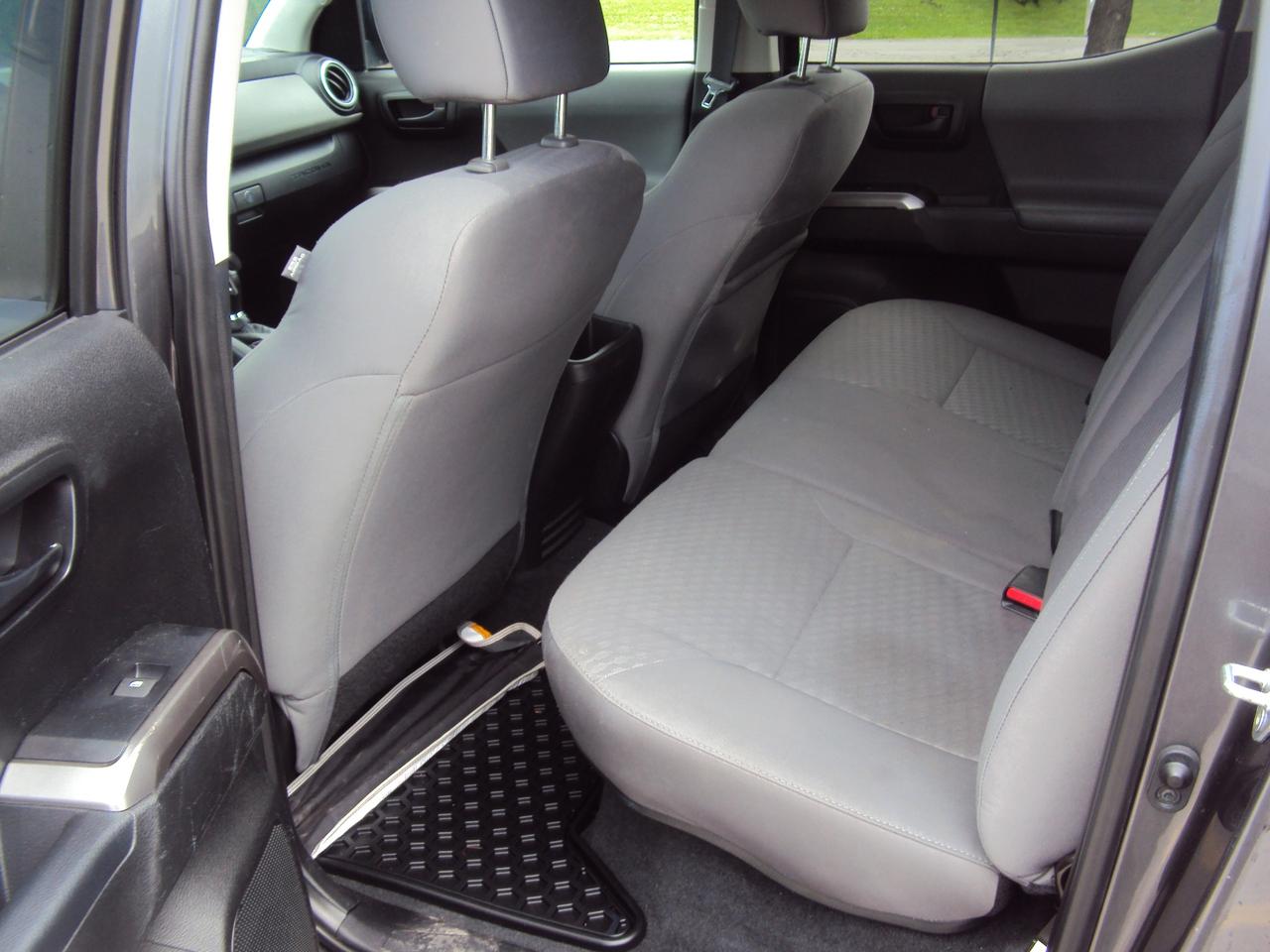 2022 Toyota Tacoma SR5 Super Photo