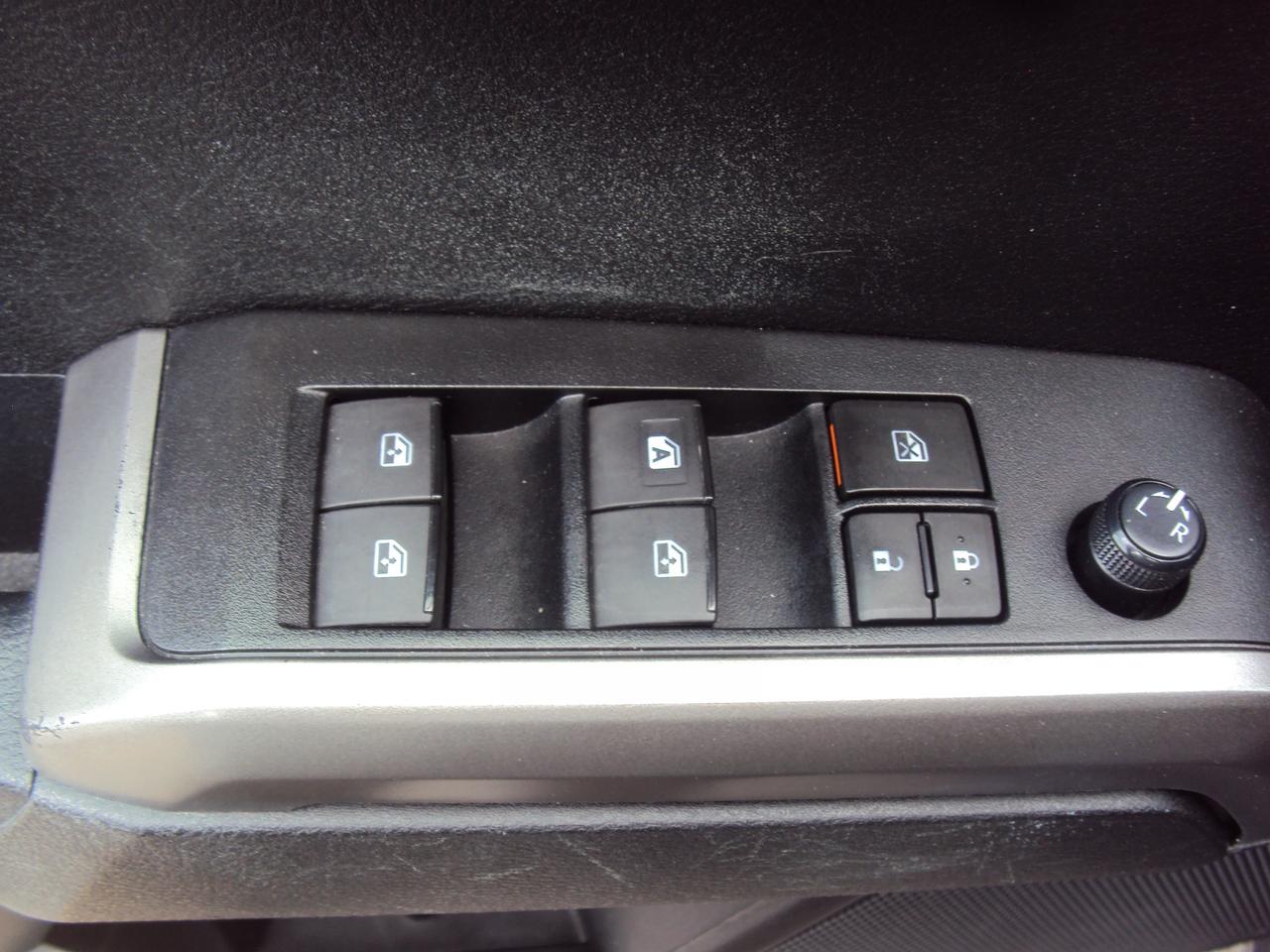 2022 Toyota Tacoma SR5 Super Photo